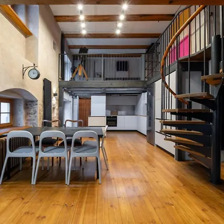 公寓 Old Town Loft Duplex, 24h7d Self Check In Loft