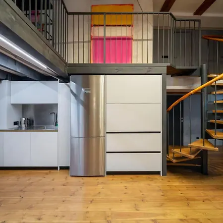 公寓 Old Town Loft Duplex, 24h7d Self Check In Loft *